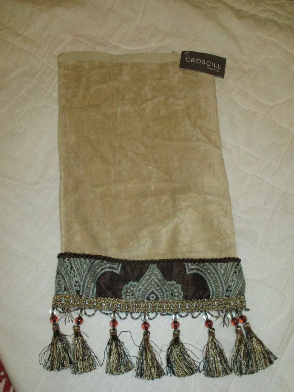 Croscill Royalton Towel Fingertip NWT